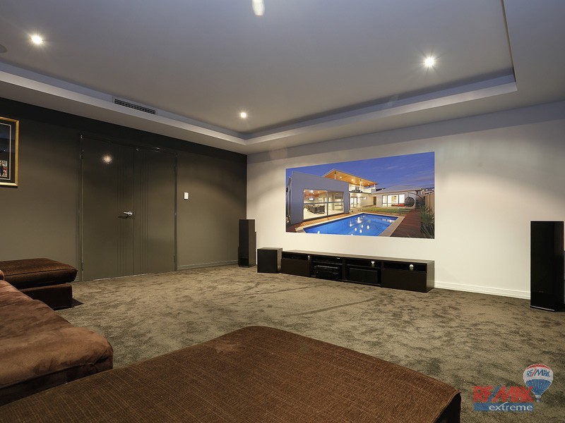 11 Tulum Approach, Iluka WA 6028