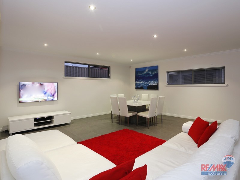 11 Tulum Approach, Iluka WA 6028