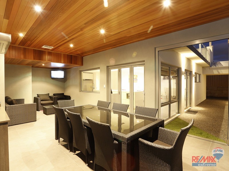 11 Tulum Approach, Iluka WA 6028