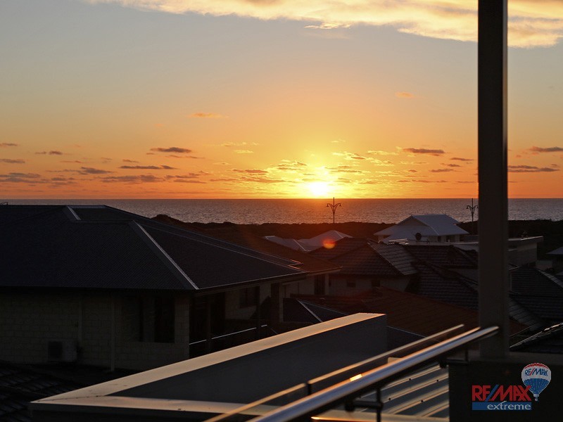 11 Tulum Approach, Iluka WA 6028