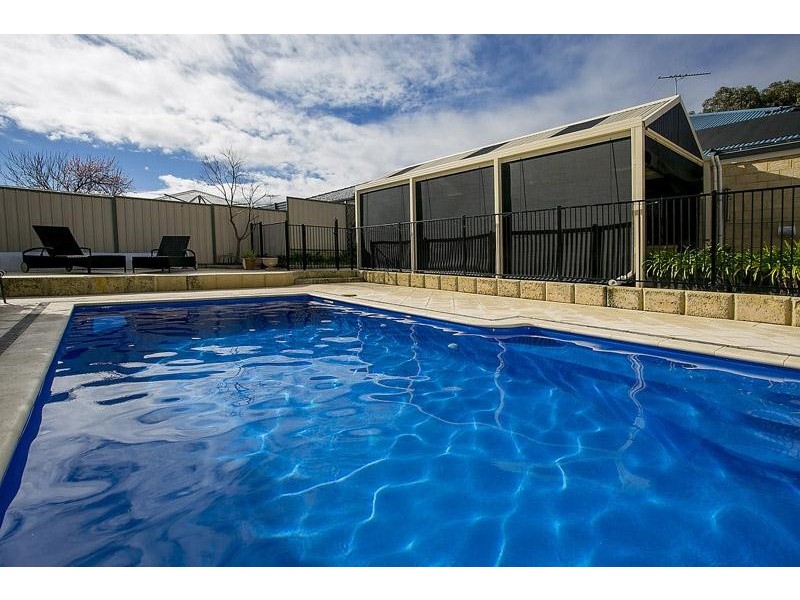 6 Faranda Close, Hocking WA 6065