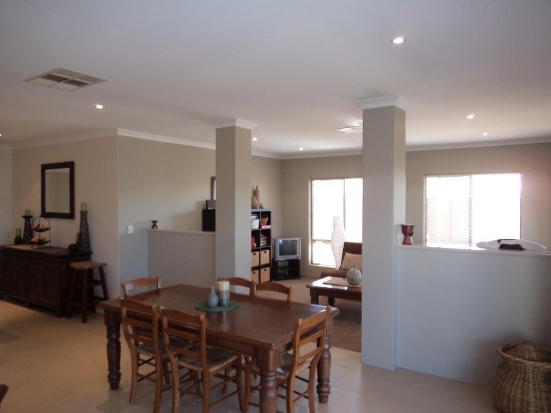 4 Tibicen Road, Tapping WA 6065
