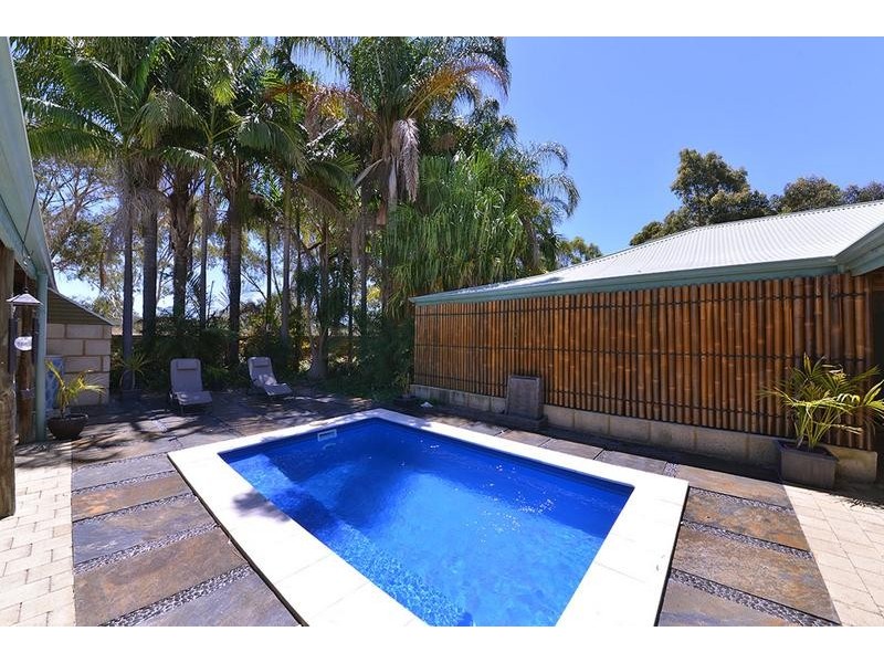 23 Zest Court, Mariginiup WA 6065