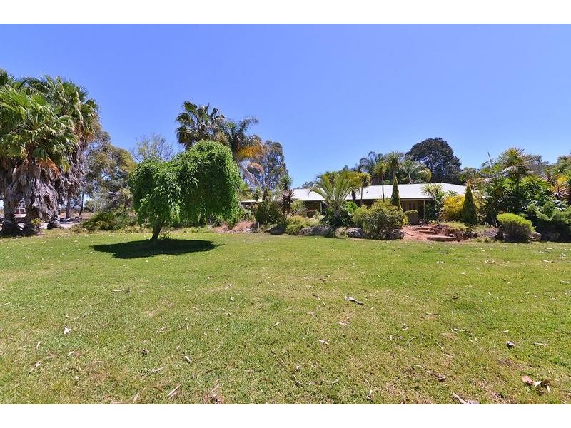 23 Zest Court, Mariginiup WA 6065