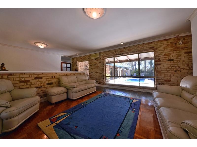 23 Zest Court, Mariginiup WA 6065