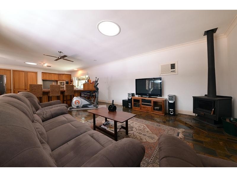 23 Zest Court, Mariginiup WA 6065