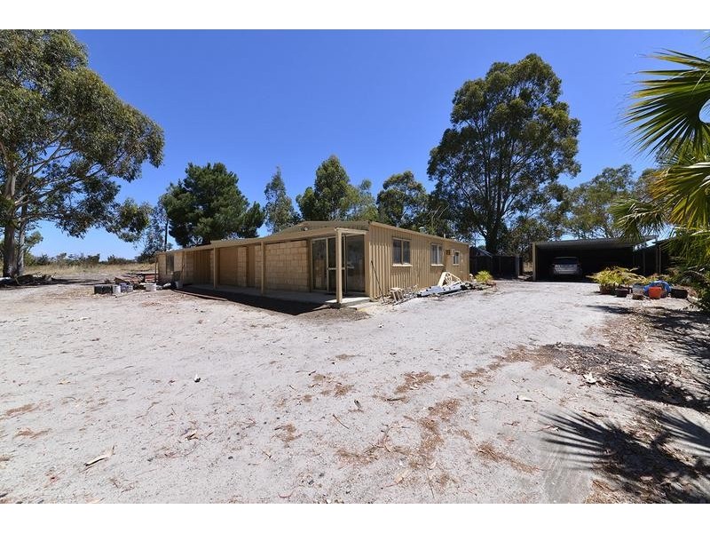 23 Zest Court, Mariginiup WA 6065