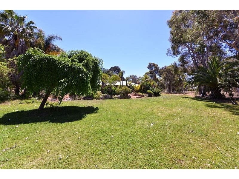 23 Zest Court, Mariginiup WA 6065