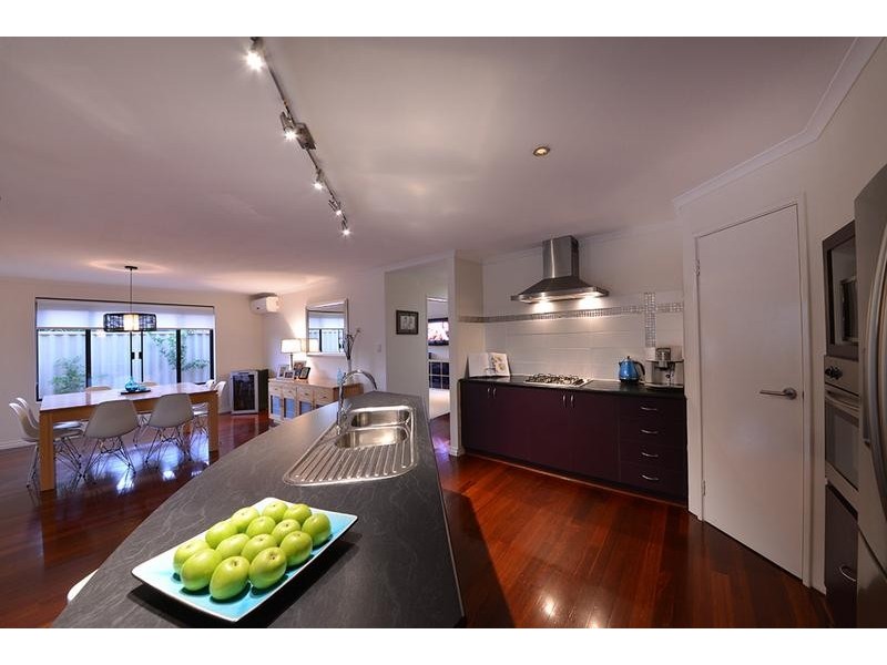 14 Orwell Way, Butler WA 6036