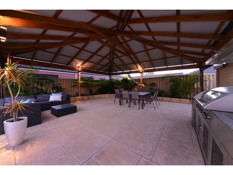 14 Orwell Way, Butler WA 6036