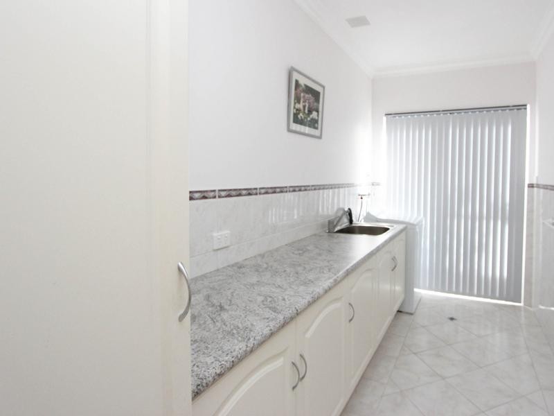 79 Kirkstall Drive, Hocking WA 6065