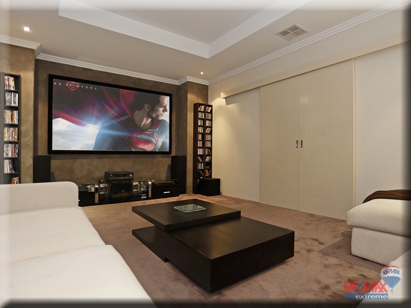 11 Cyandra Loop, Banksia Grove WA 6031