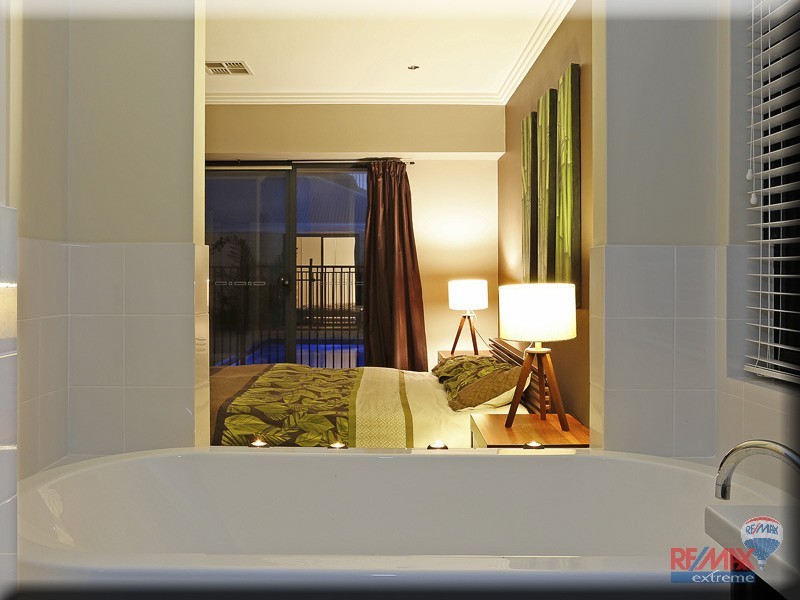 11 Cyandra Loop, Banksia Grove WA 6031