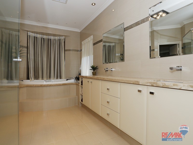 37 Antalya Vista, Iluka WA 6028