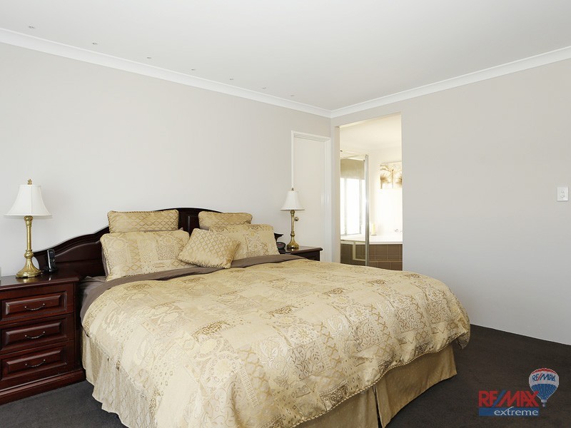 24 Raspins Loop, Burns Beach WA 6028