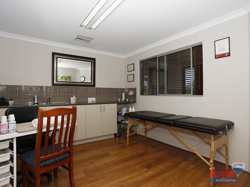 24 Raspins Loop, Burns Beach WA 6028