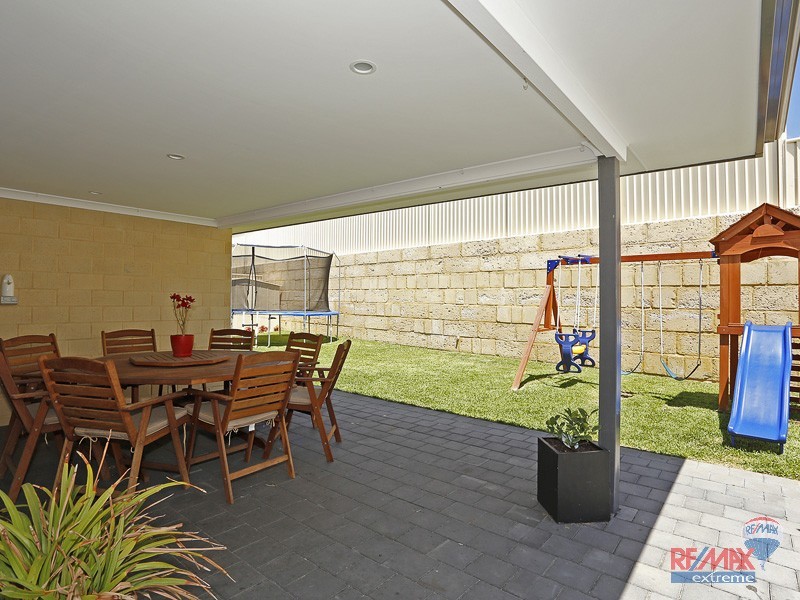 24 Raspins Loop, Burns Beach WA 6028
