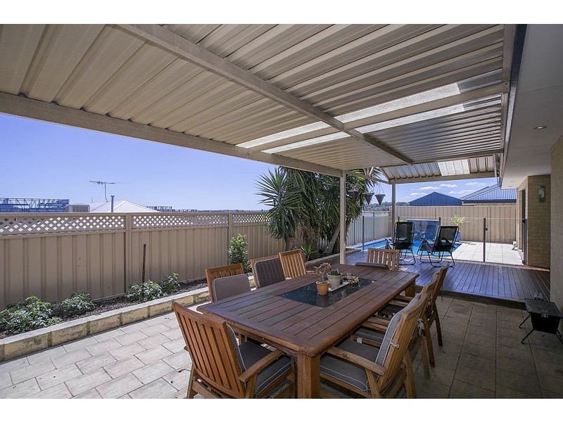 5 Barcelona Terrace, Hocking WA 6065