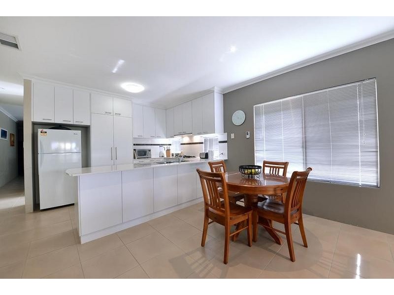 42 Olivedale Road, Madeley WA 6065