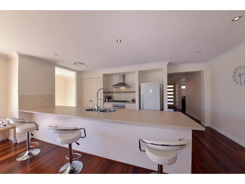 16 Daimler Drive, Tapping WA 6065