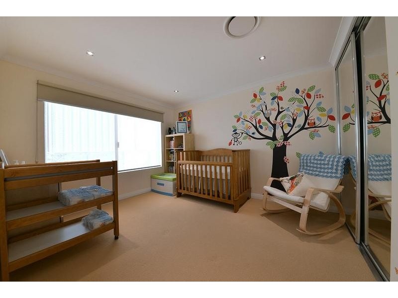 16 Daimler Drive, Tapping WA 6065