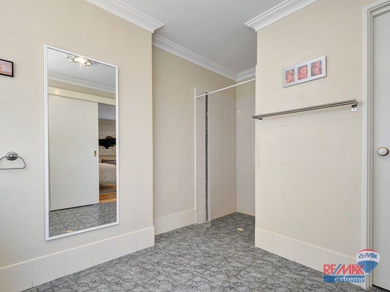 15 Walsall Turn, Hocking WA 6065