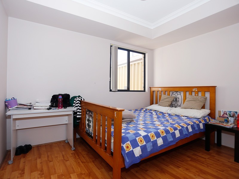 17 Tollesbury Avenue, Butler WA 6036