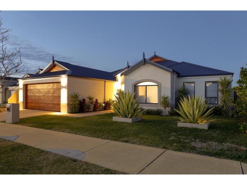 5 Piermont Ave, Burns Beach WA 6028