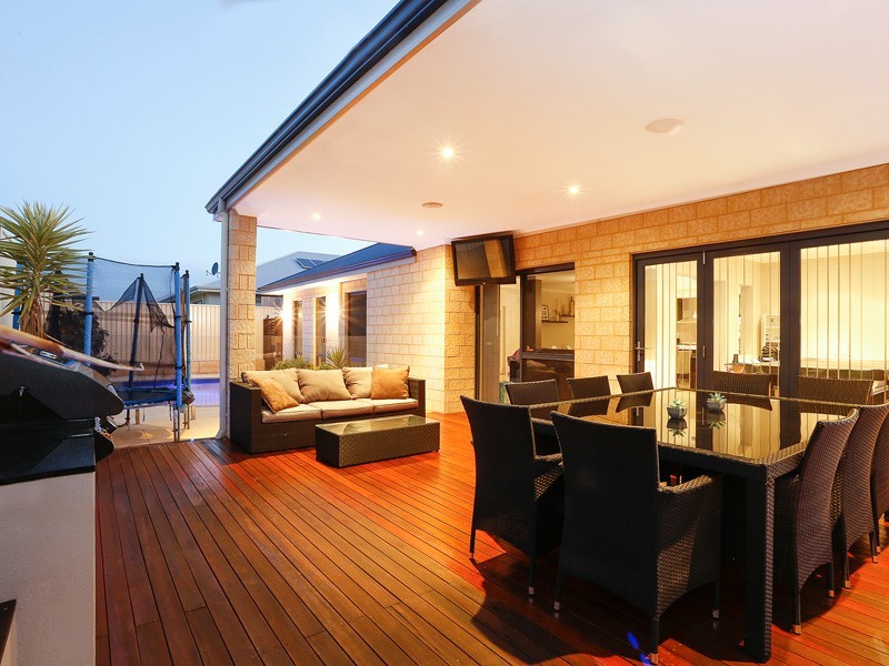 5 Piermont Ave, Burns Beach WA 6028