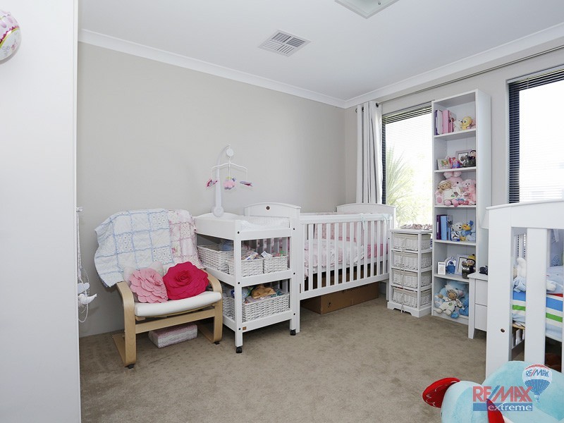 5 Piermont Ave, Burns Beach WA 6028