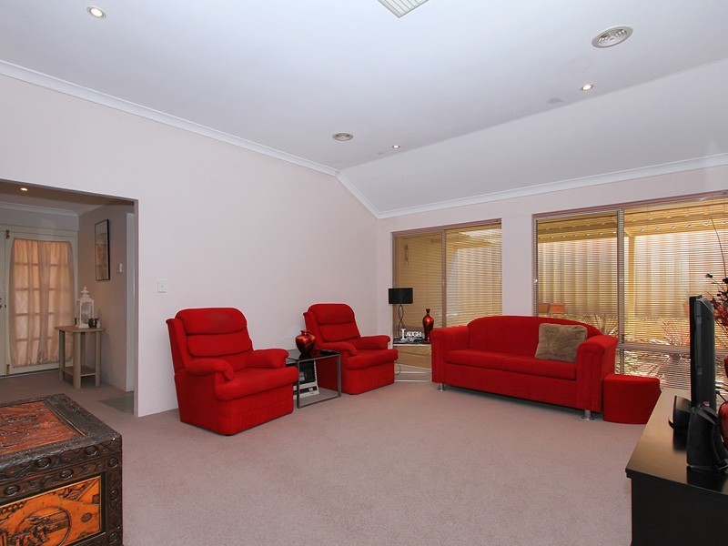 83 Pembury Way, Butler WA 6036