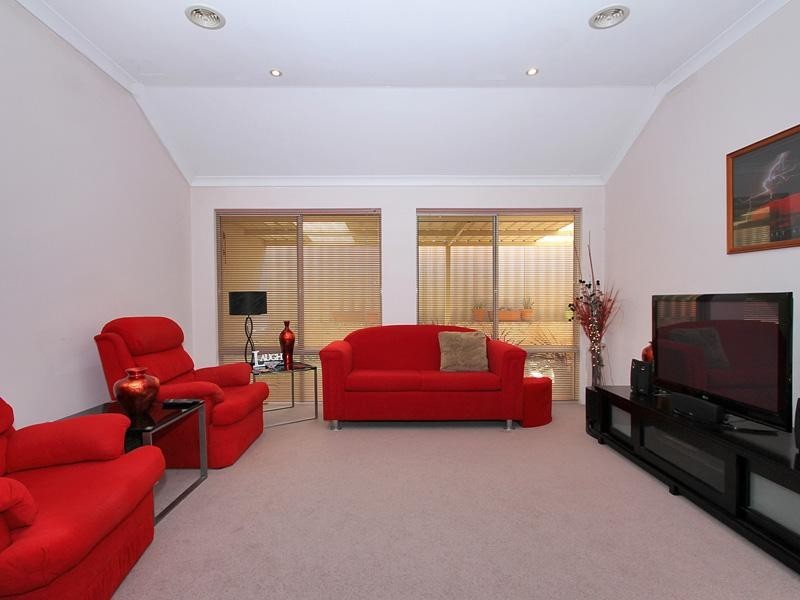 83 Pembury Way, Butler WA 6036