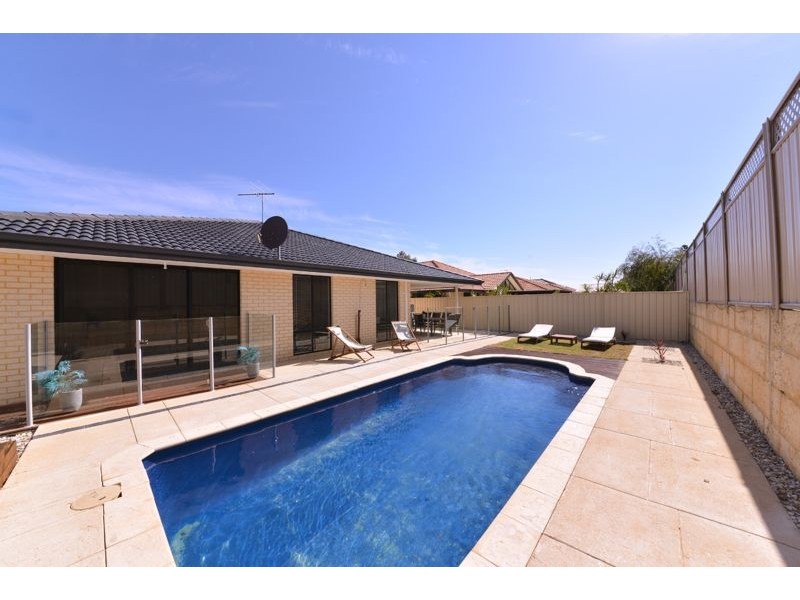 16 Basico Avenue, Sinagra WA 6065