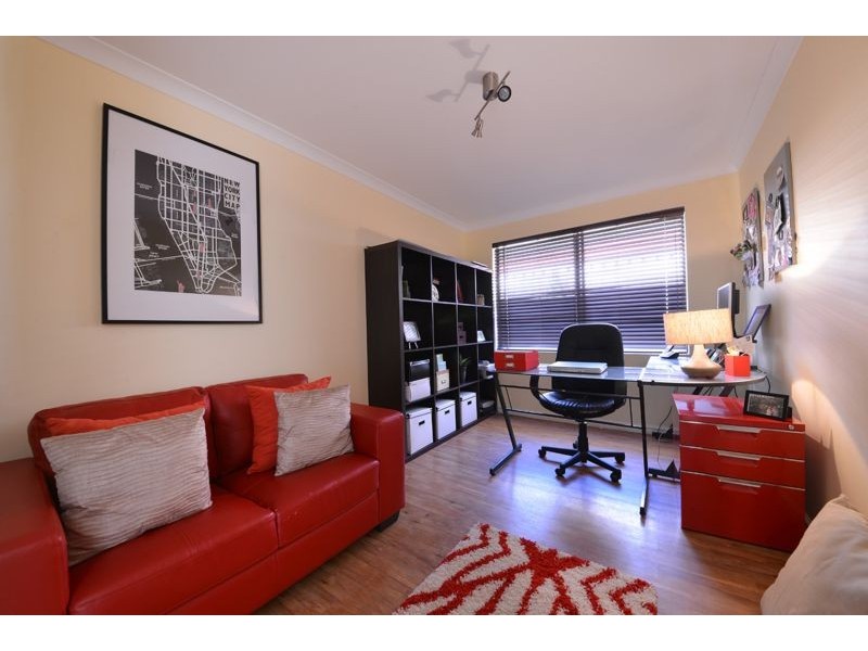 16 Basico Avenue, Sinagra WA 6065