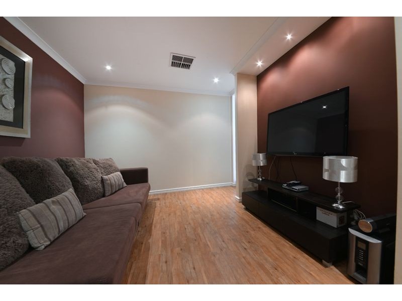 16 Basico Avenue, Sinagra WA 6065