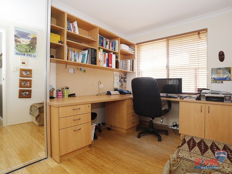 14 Regina Loop, Currambine WA 6028