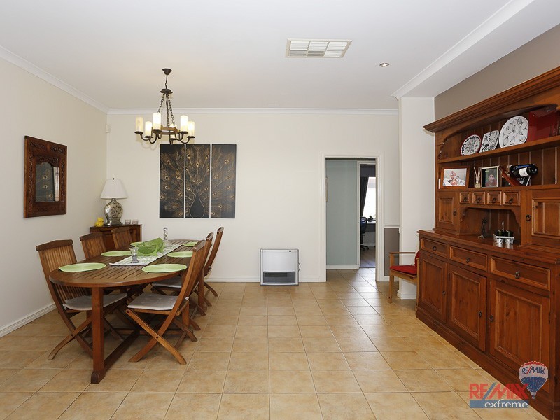 14 Regina Loop, Currambine WA 6028