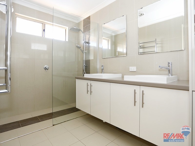 14 Regina Loop, Currambine WA 6028