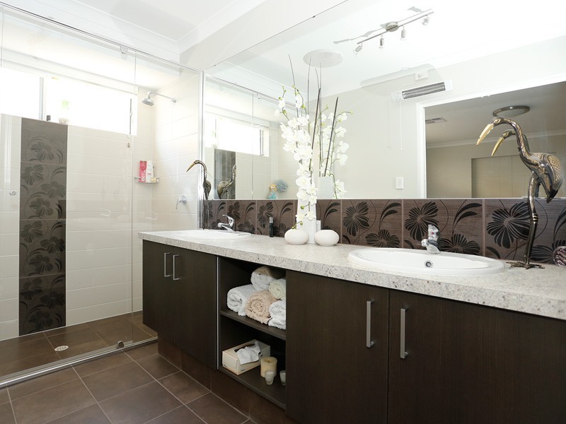 14 Versailles Turn, Landsdale WA 6065