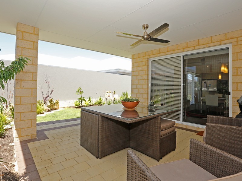 14 Versailles Turn, Landsdale WA 6065