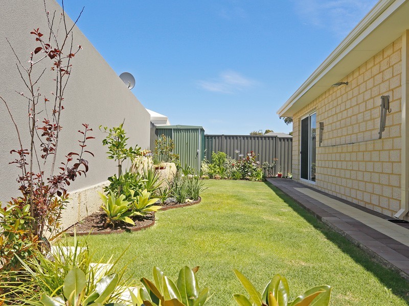 14 Versailles Turn, Landsdale WA 6065