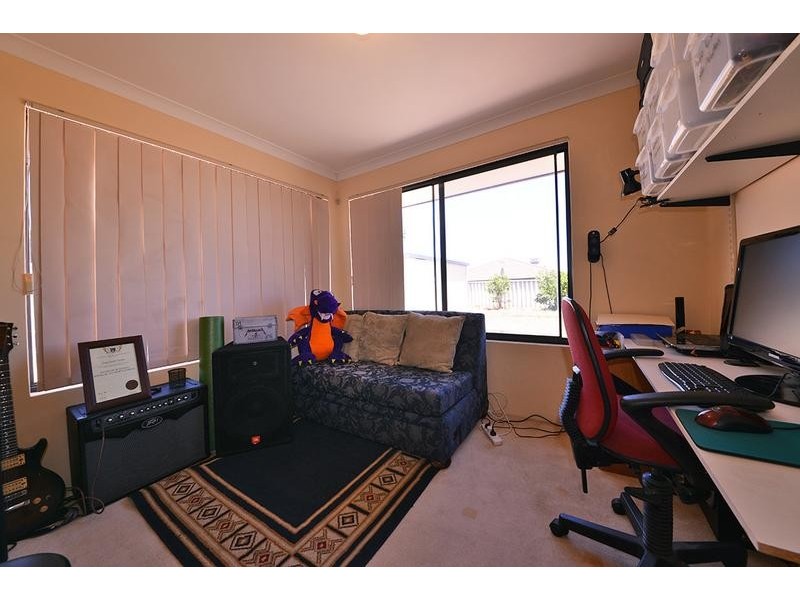 40 Bibbulmun Entrance, Sinagra WA 6065