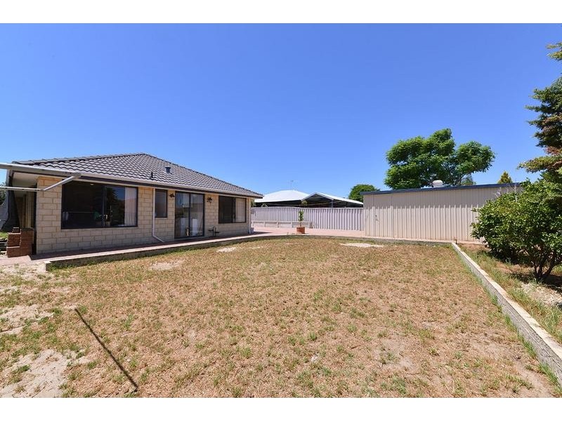 40 Bibbulmun Entrance, Sinagra WA 6065