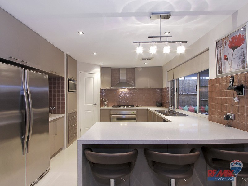 6 Meringa Crescent, Quinns Rocks WA 6030