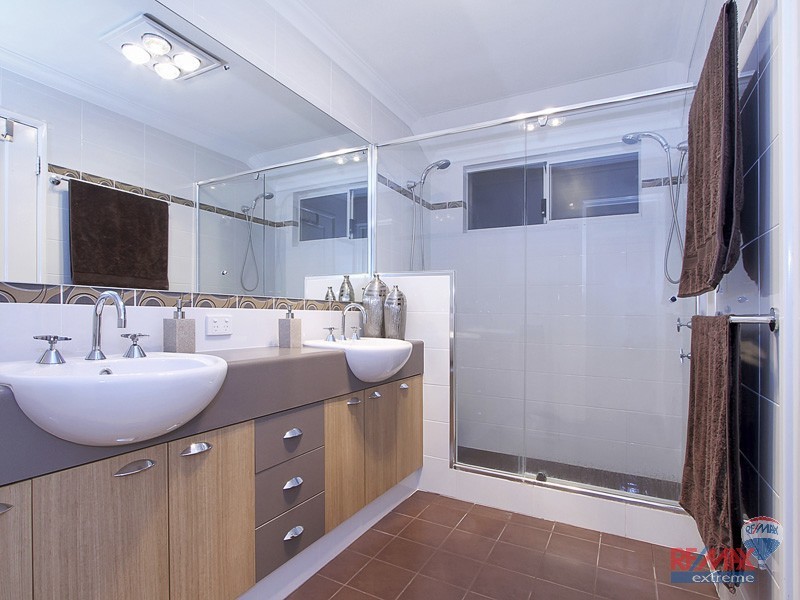 6 Meringa Crescent, Quinns Rocks WA 6030