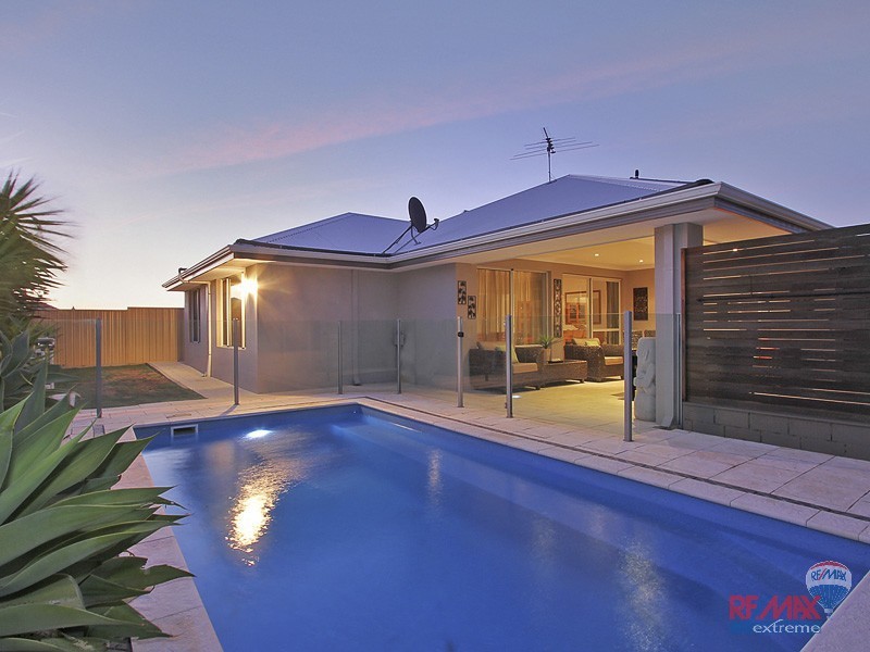 6 Meringa Crescent, Quinns Rocks WA 6030