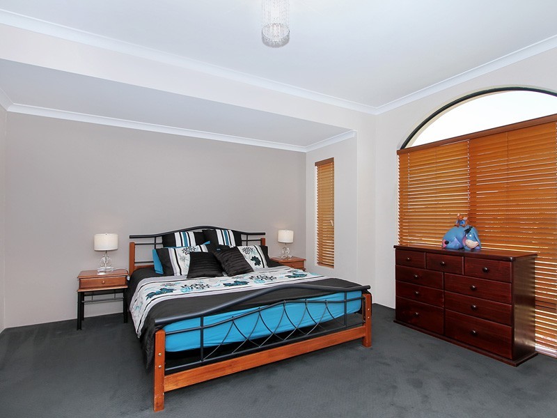 12 Skerries Way, Ridgewood WA 6030