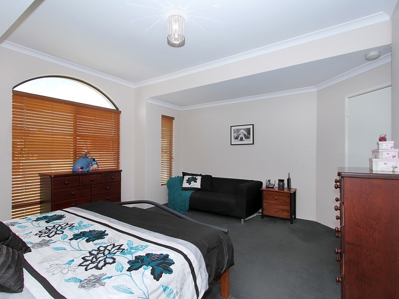 12 Skerries Way, Ridgewood WA 6030