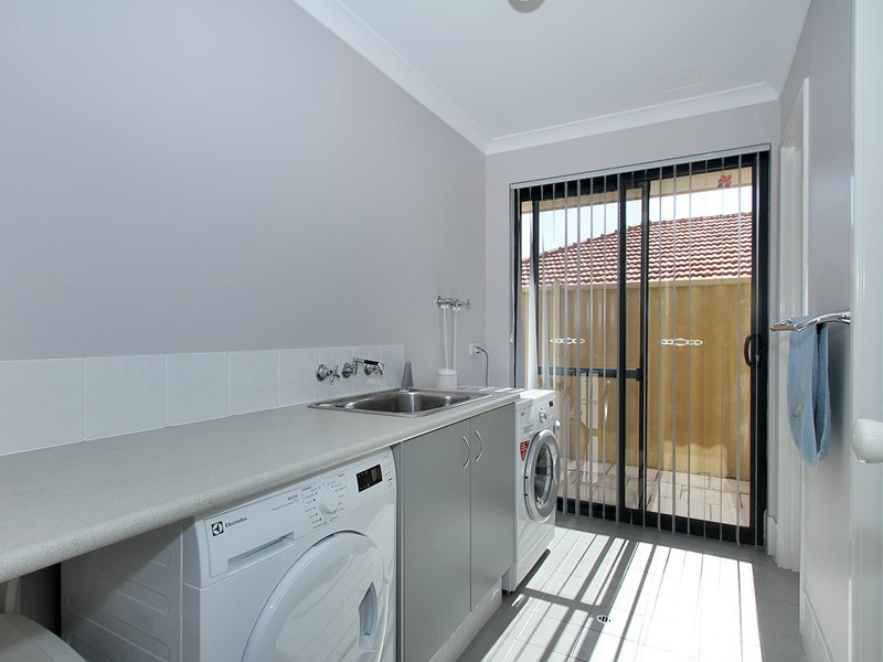 12 Skerries Way, Ridgewood WA 6030