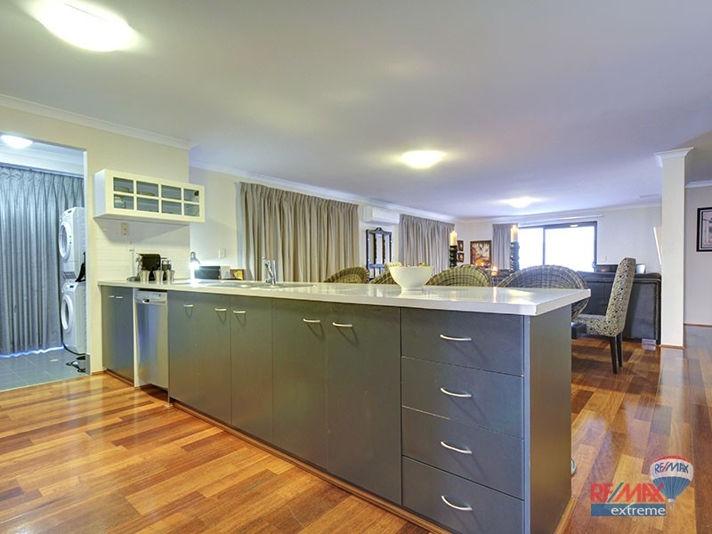 38 Litchfield Crescent, Carramar WA 6031